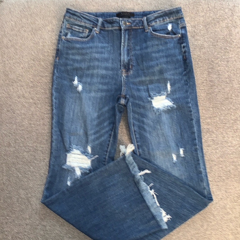 Risen Jeans